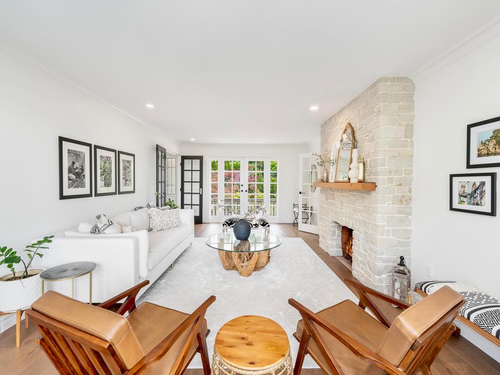 Listing Image for R3104752