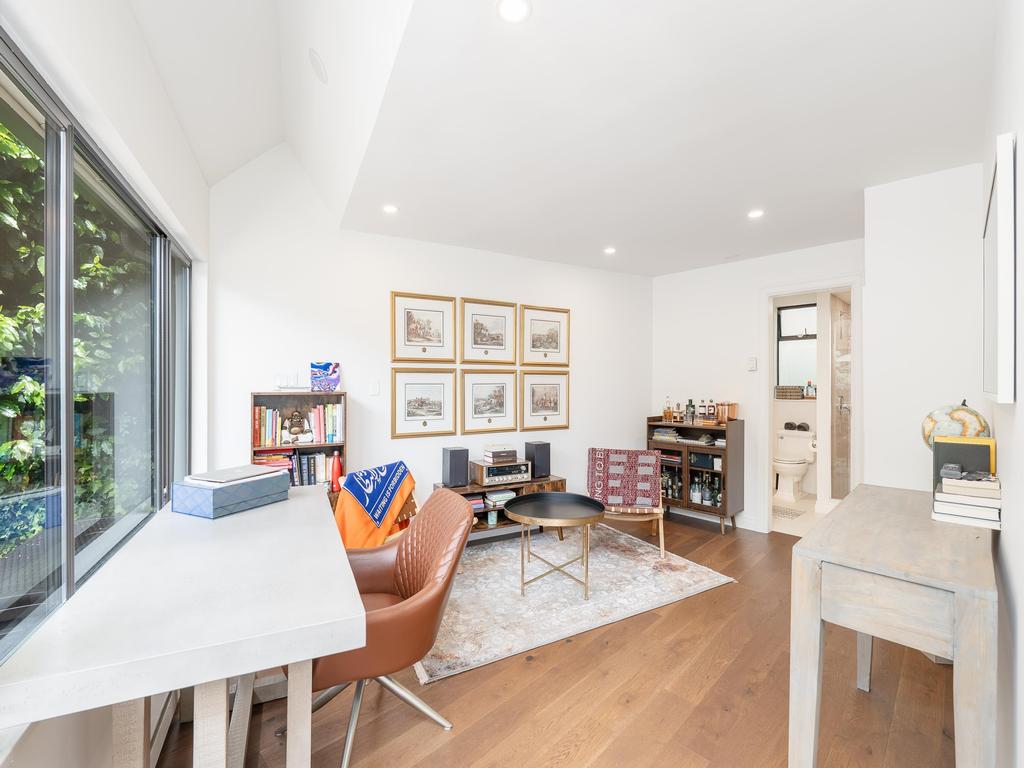 Listing Image for R3104752