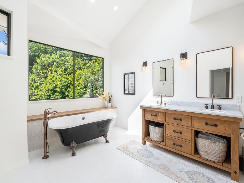 Listing Image for R3104752