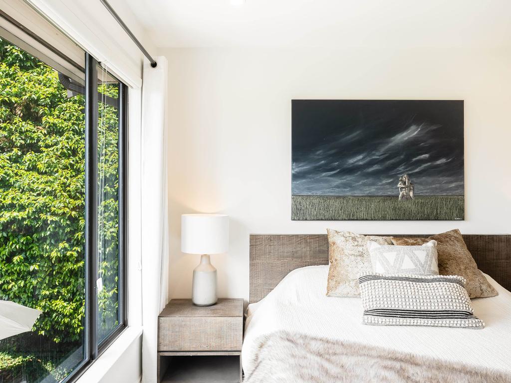 Listing Image for R3104752