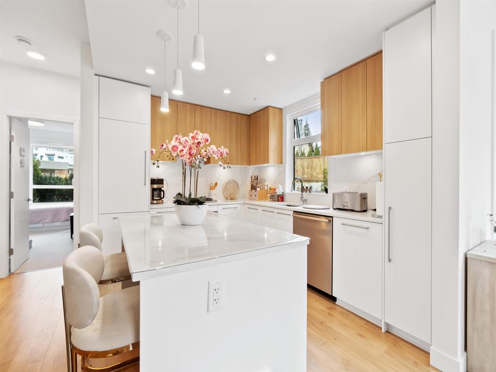 Listing Image for R3104799