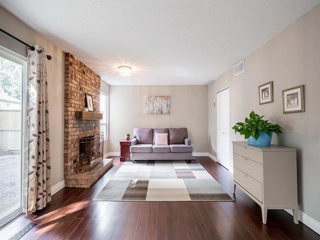 Listing Image for R3104800