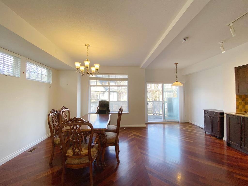 Listing Image for R3104807