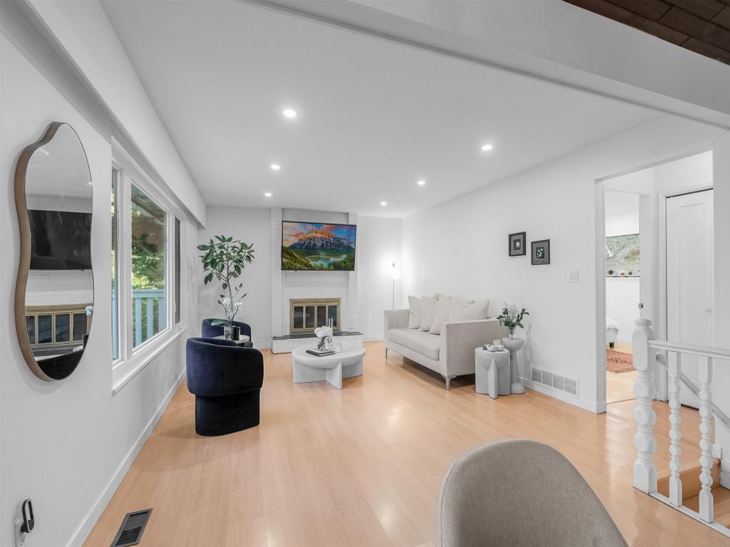 Listing Image for R3104835