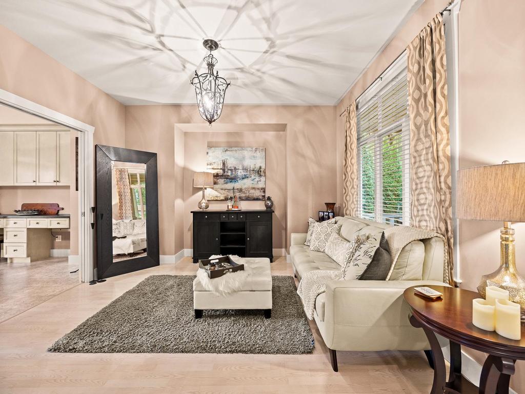 Listing Image for R3104852