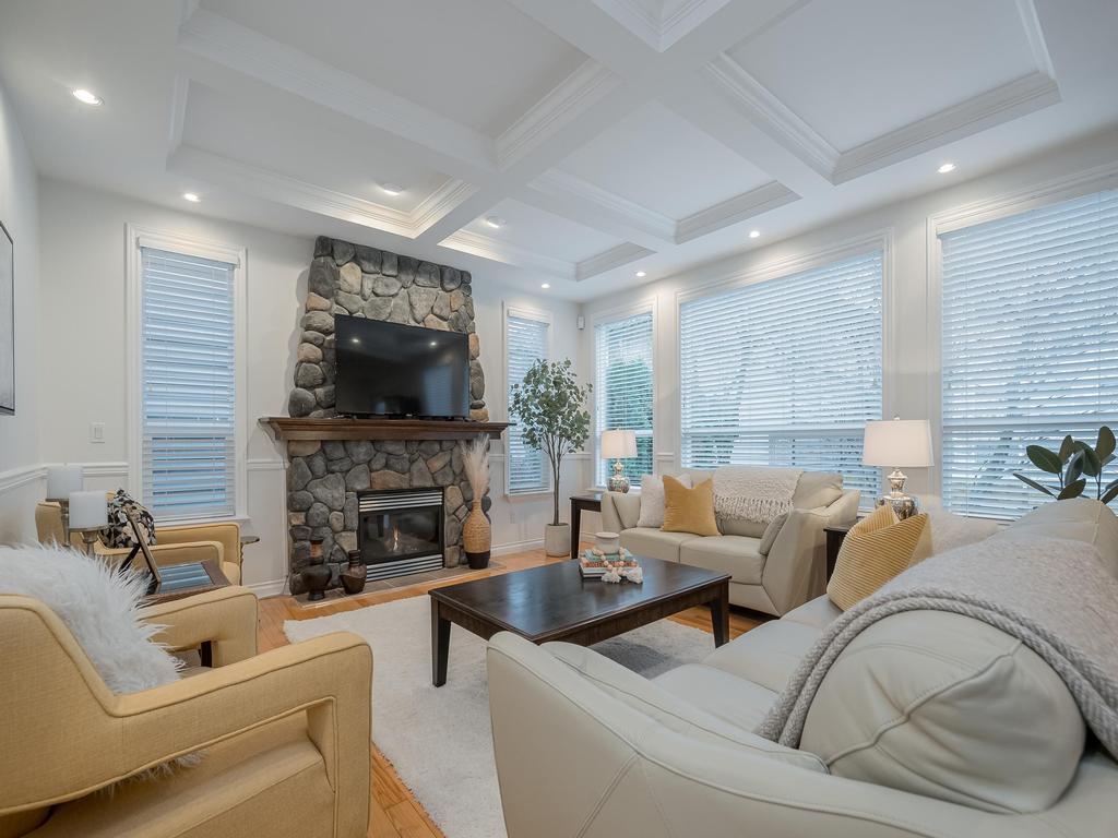 Listing Image for R3104865