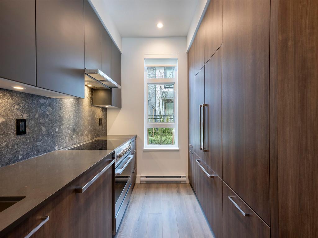 Listing Image for R3104876