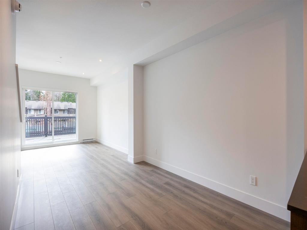 Listing Image for R3104876