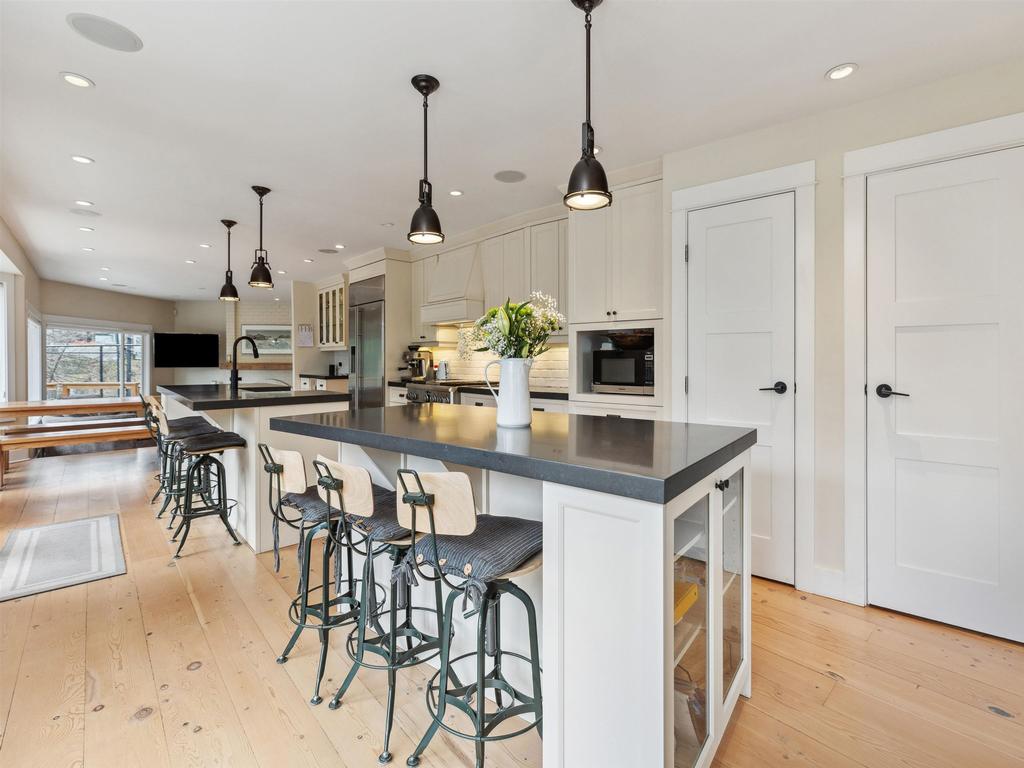 Listing Image for R3104914