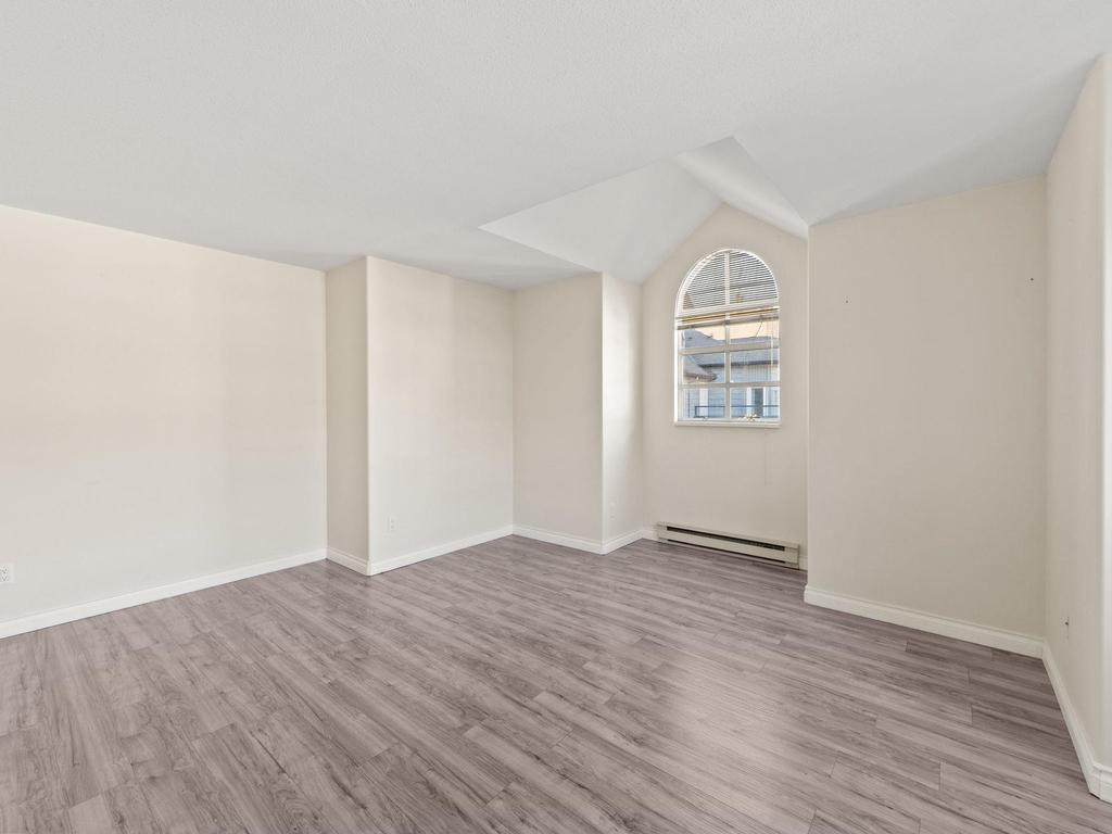 Listing Image for R3104936