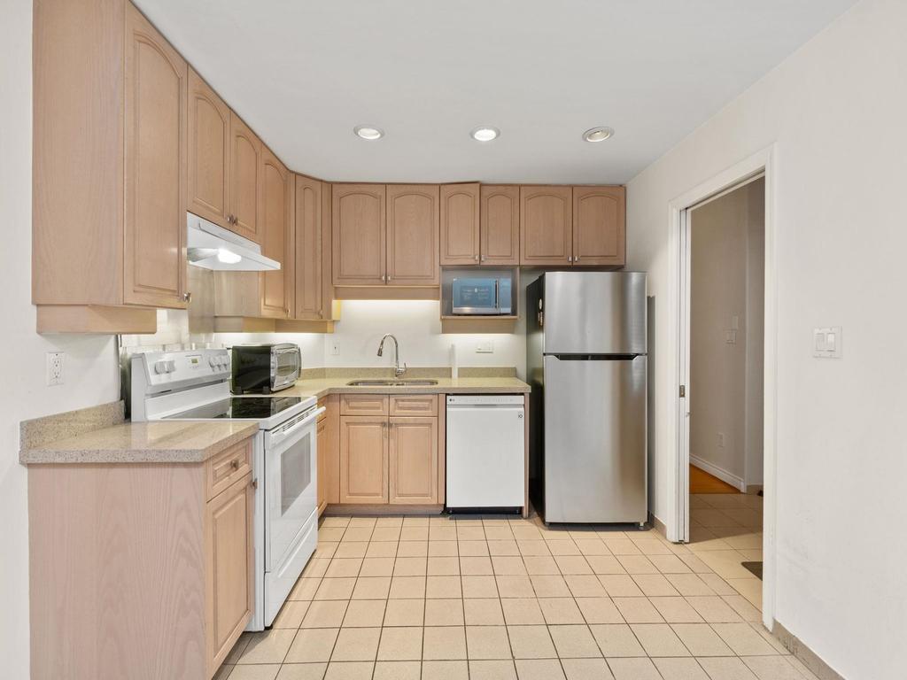 Listing Image for R3104936