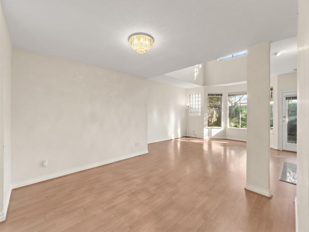 Listing Image for R3104936