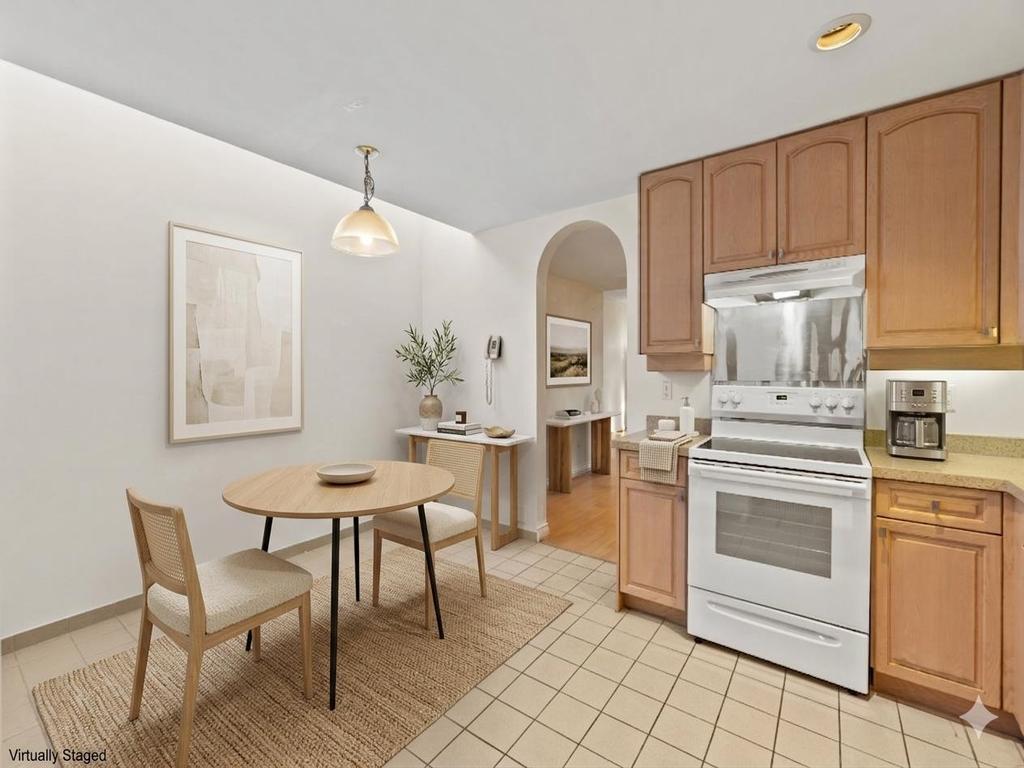 Listing Image for R3104936