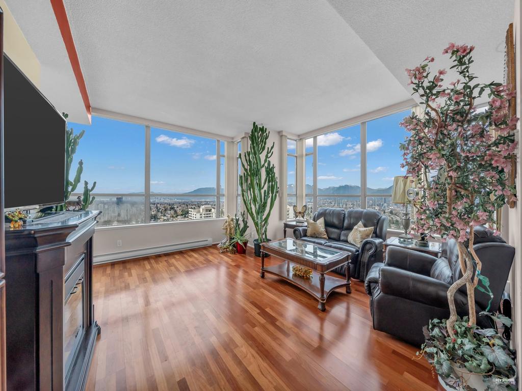 Listing Image for R3104948