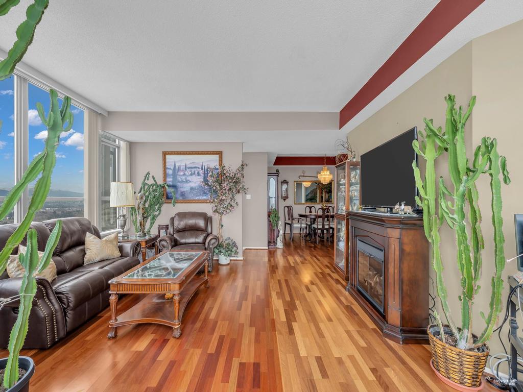 Listing Image for R3104948