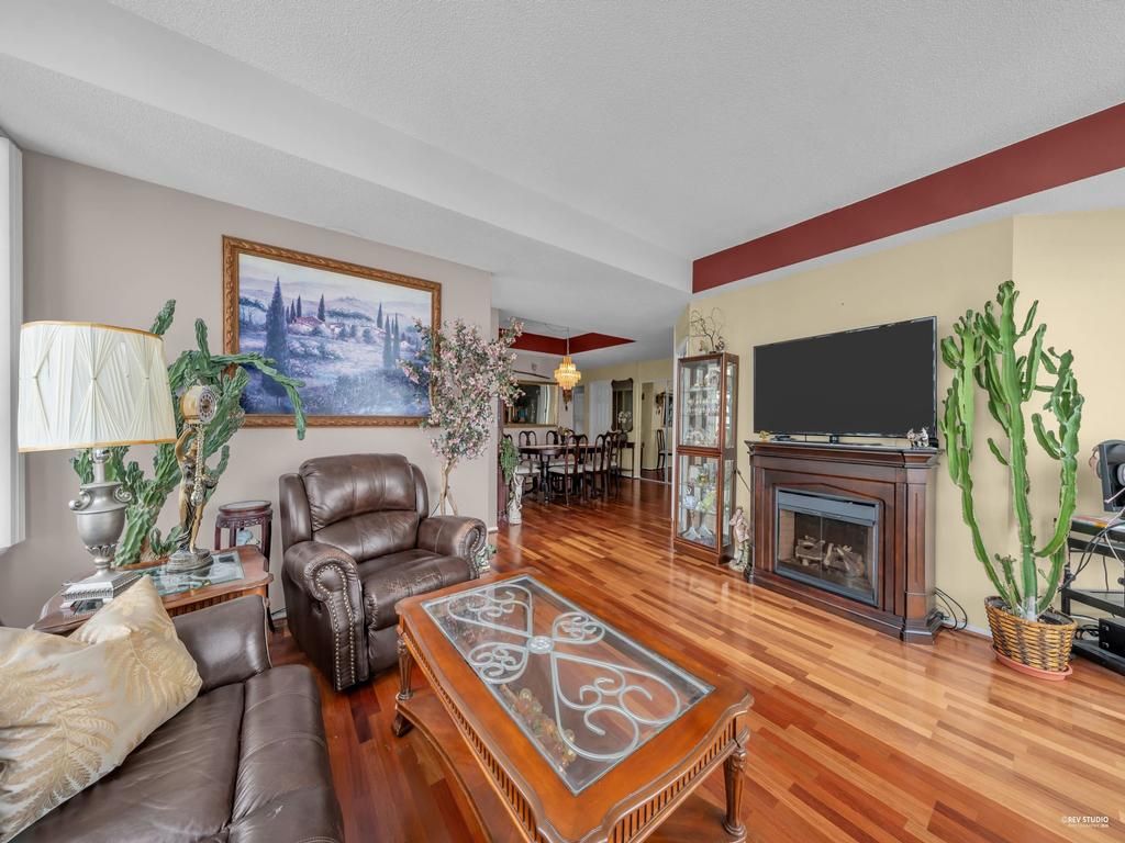 Listing Image for R3104948