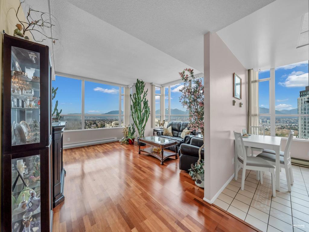 Listing Image for R3104948