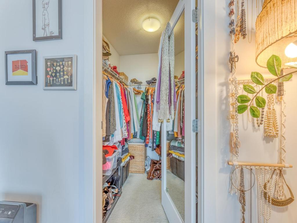 Listing Image for R3104960