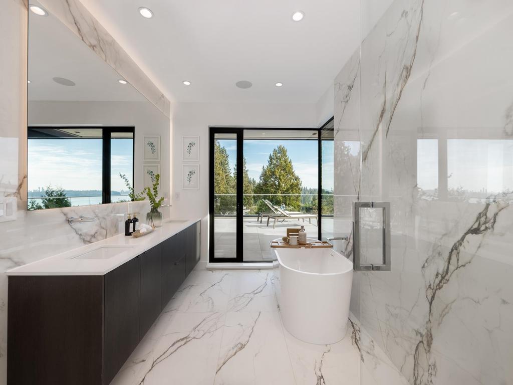 Listing Image for R3104975