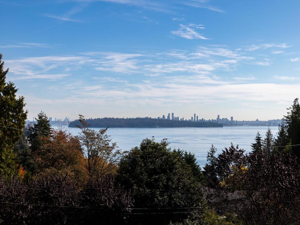 Listing Image for R3104975