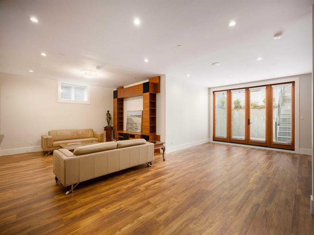 Listing Image for R3104989