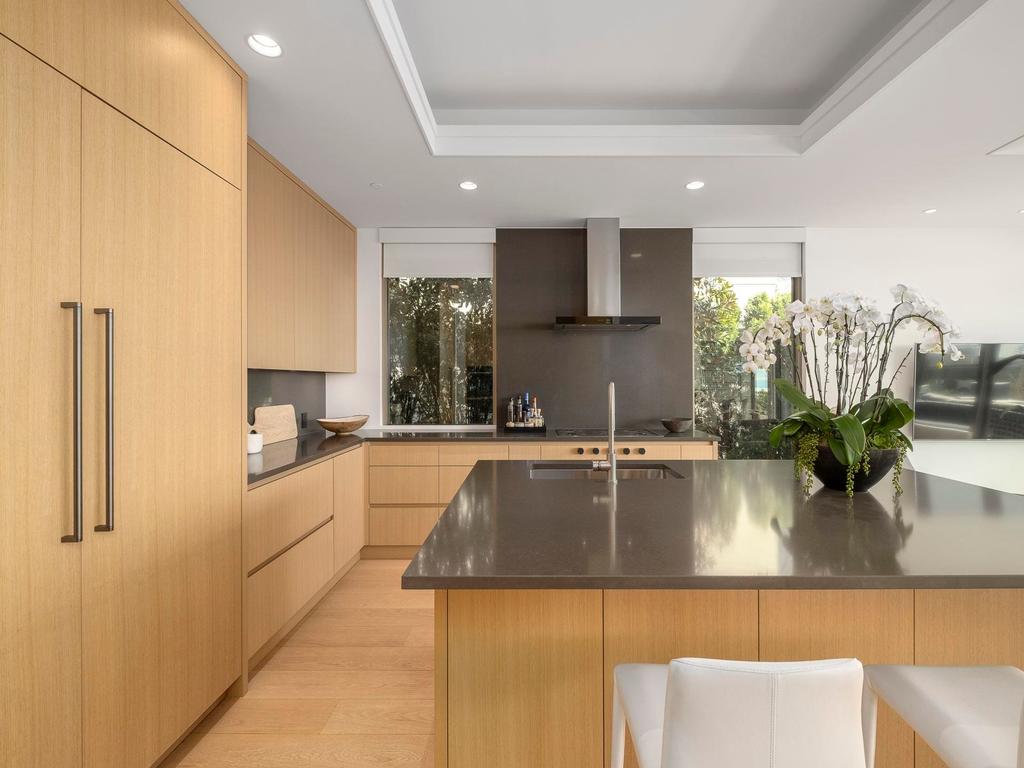 Listing Image for R3105008