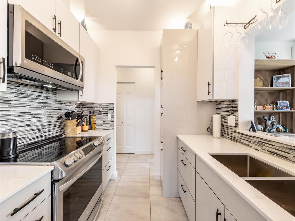 Listing Image for R3105015