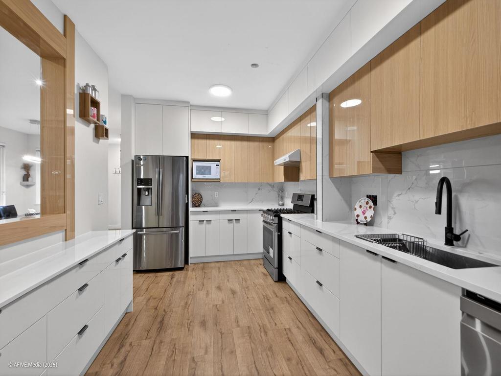 Listing Image for R3105022