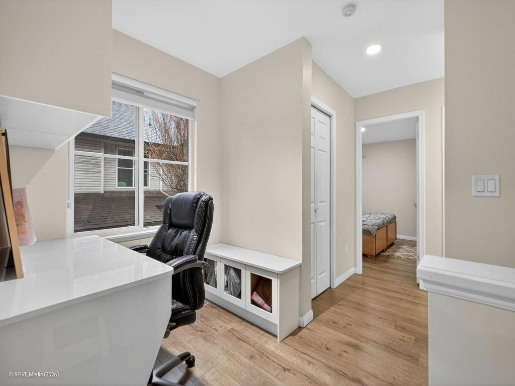 Listing Image for R3105022