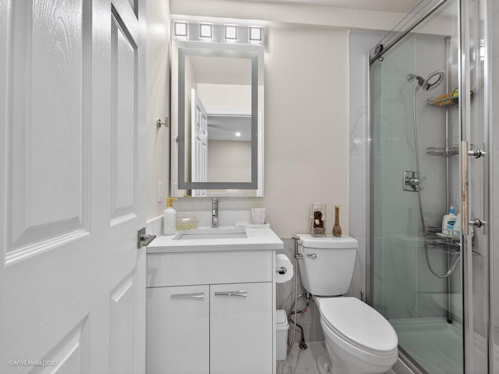 Listing Image for R3105022