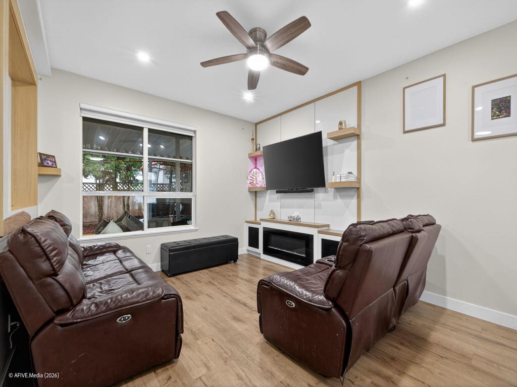 Listing Image for R3105022