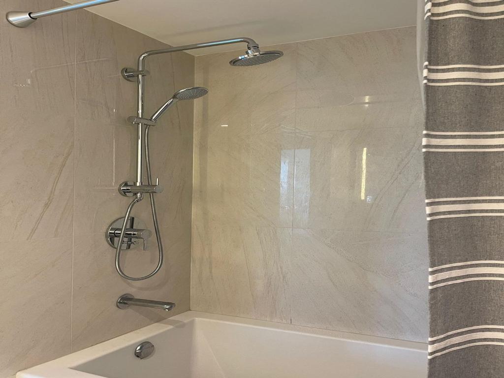 Listing Image for R3105027