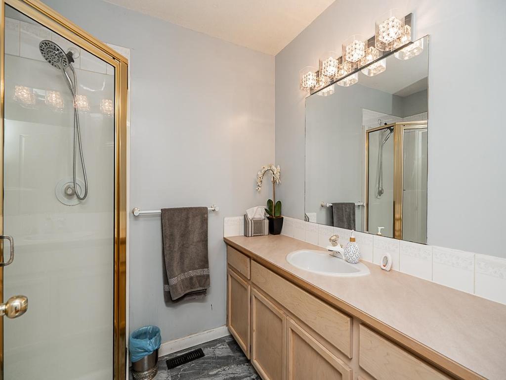 Listing Image for R3105030