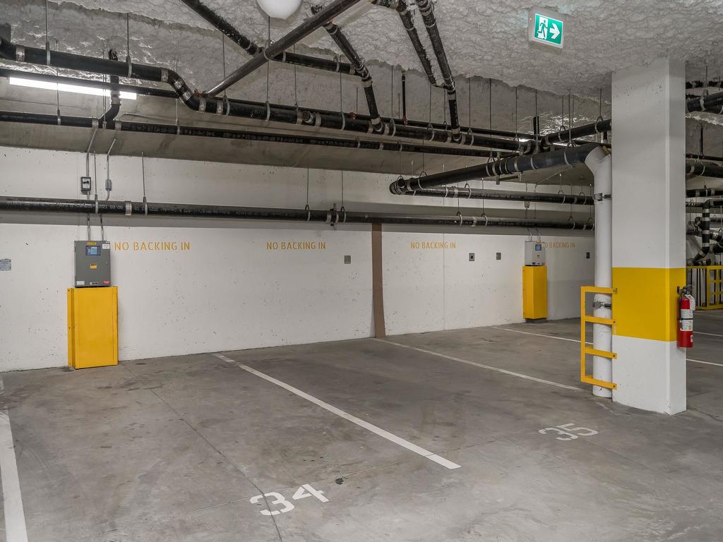 Listing Image for R3105056