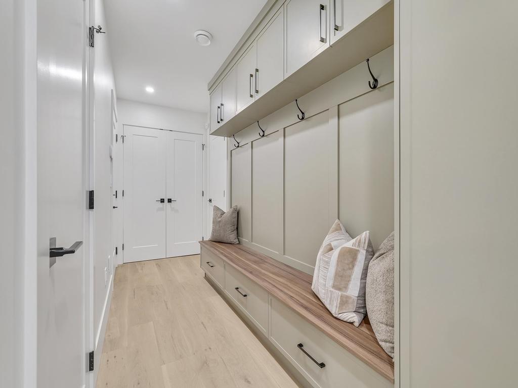 Listing Image for R3105057