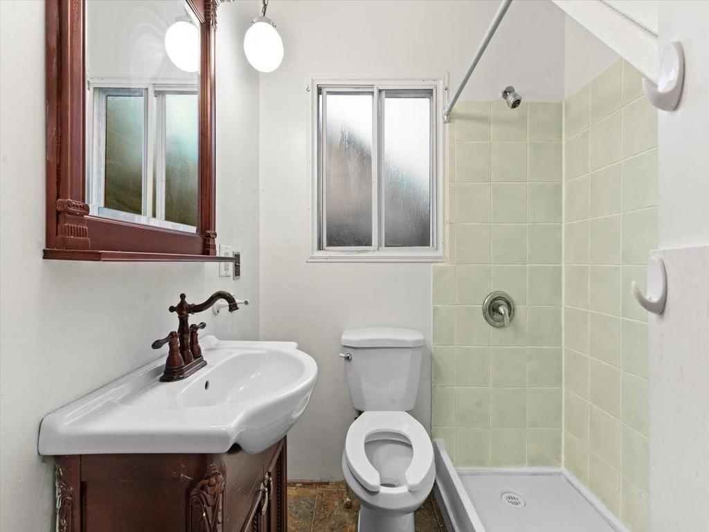 Listing Image for R3105096