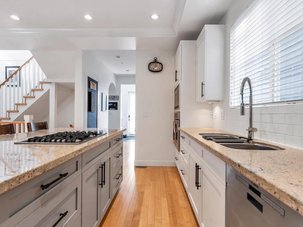 Listing Image for R3105347