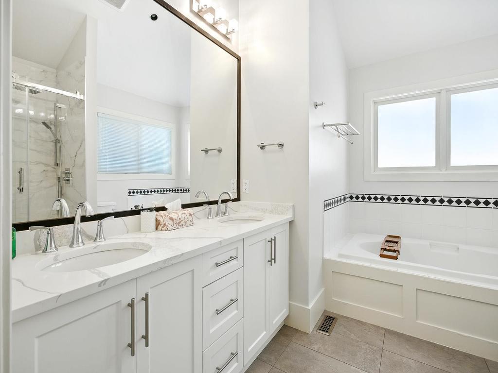 Listing Image for R3105356