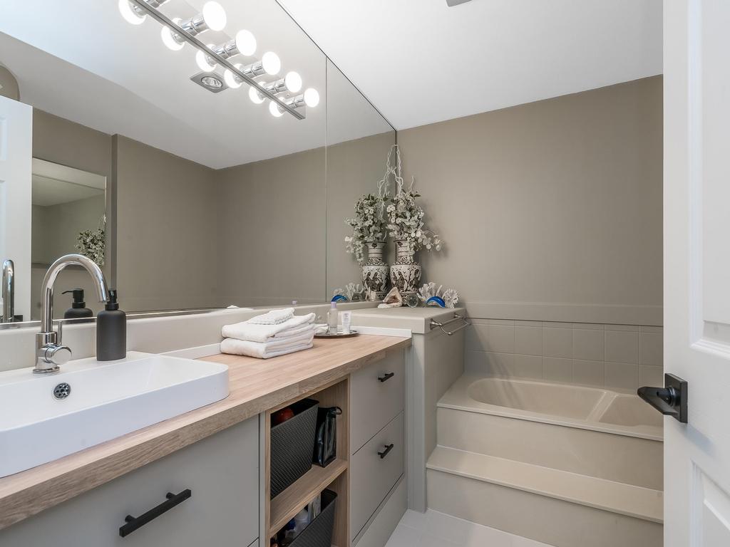 Listing Image for R3105417