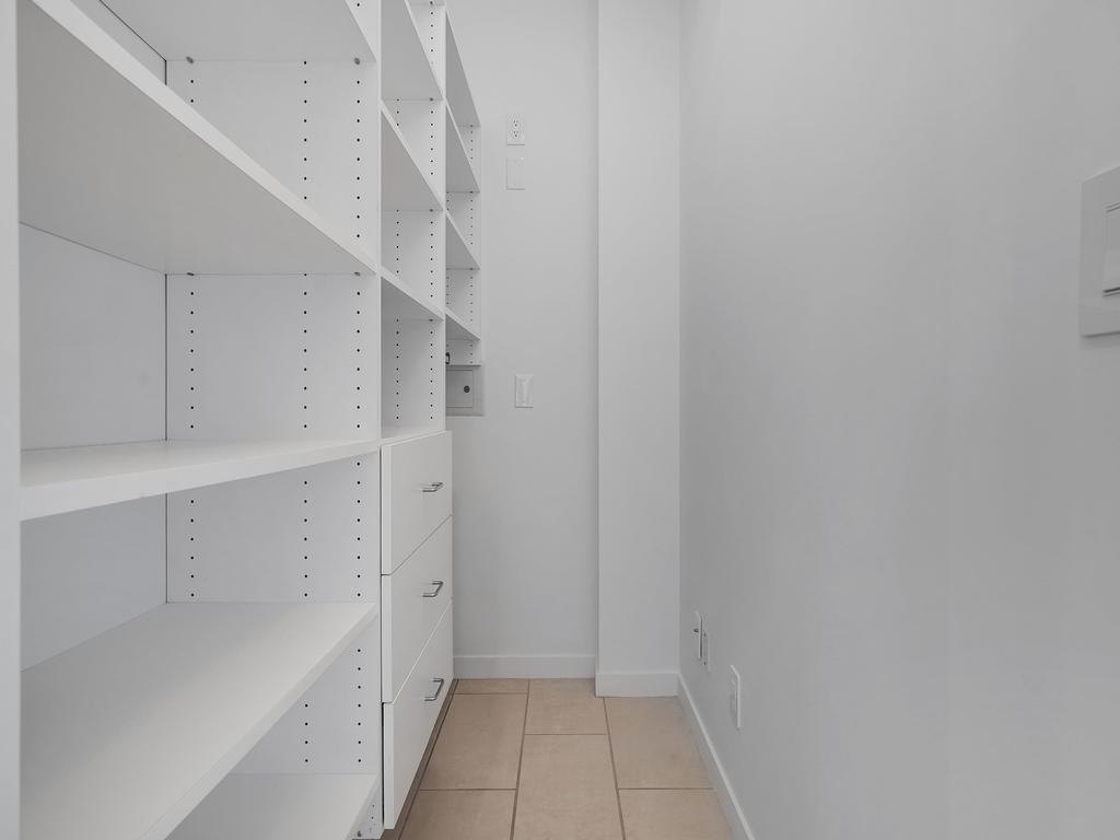 Listing Image for R3105636