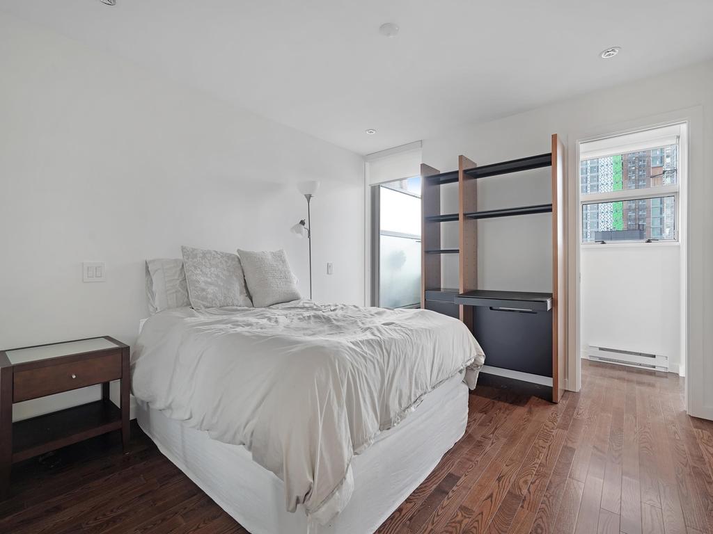 Listing Image for R3105636