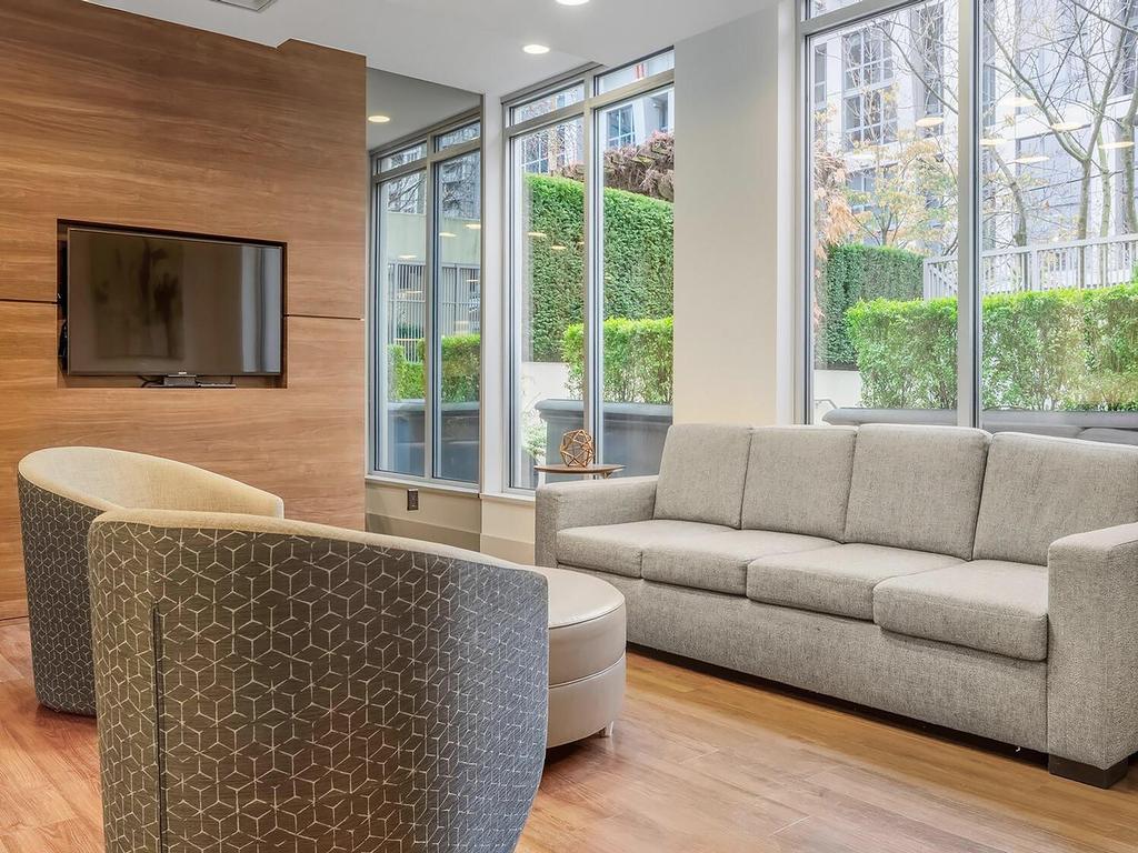 Listing Image for R3105636