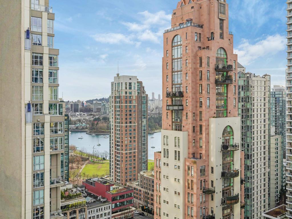 Listing Image for R3105636