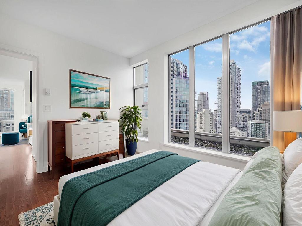 Listing Image for R3105636