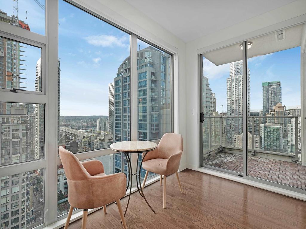 Listing Image for R3105636