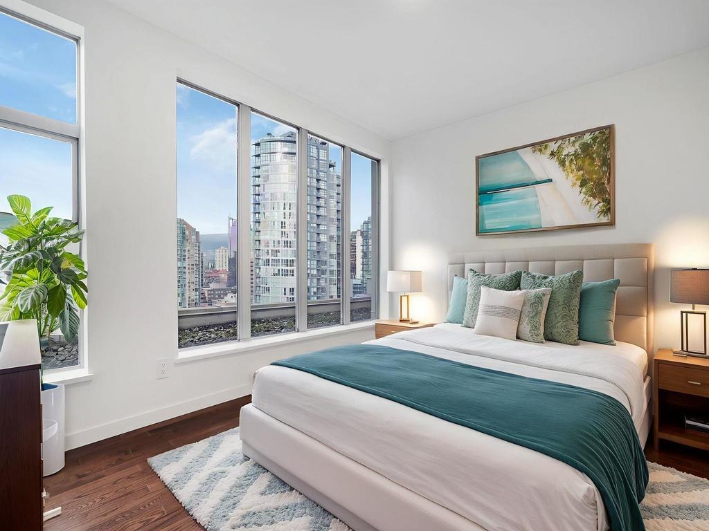 Listing Image for R3105636