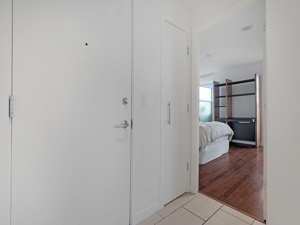 Listing Image for R3105636