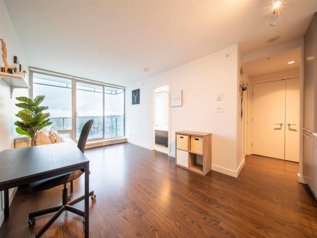 Listing Image for R3105643