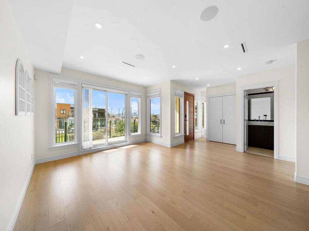 Listing Image for R3105831