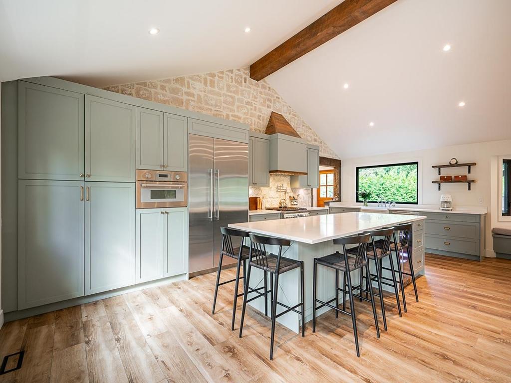 Listing Image for R3105947